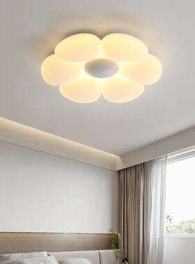 2间025新款客厅灯吸灯房网主卧室吊灯具现代447简约大气顶护眼爆