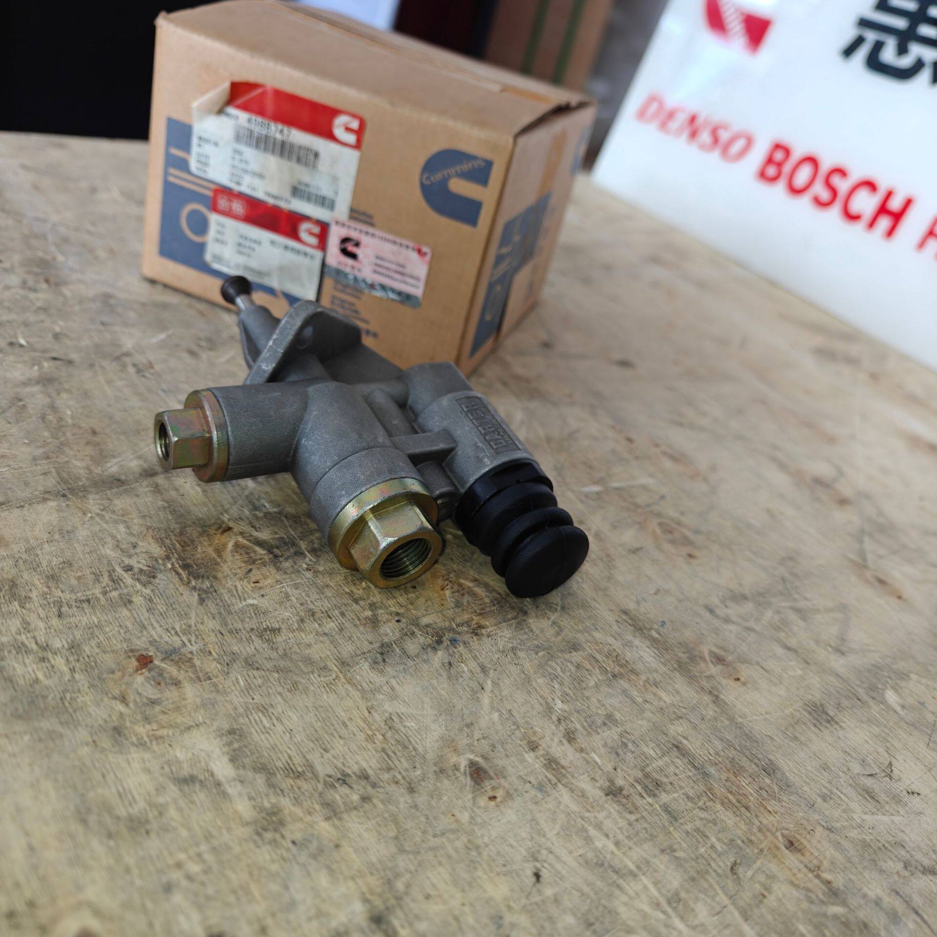 康明斯输油泵4988747用于Tier2汽车5.9升B发动机Mech燃油系统