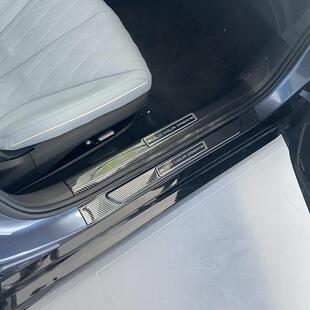 亚迪海豹EVDMI迎改装 用比746碳纤维专宾踏板后护板内门槛条