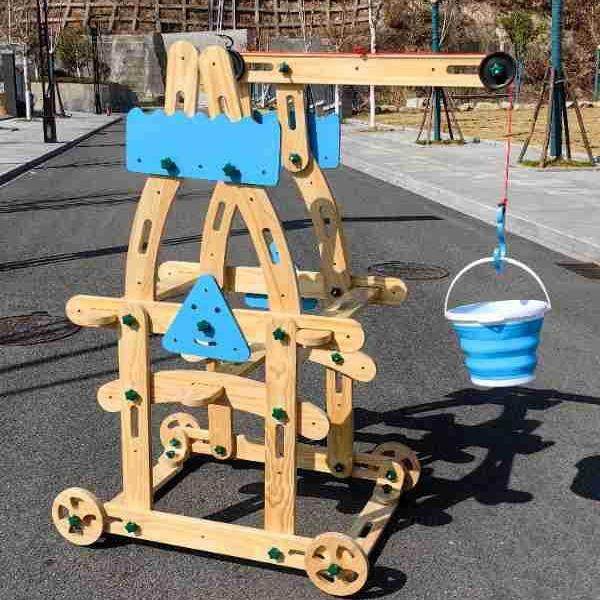 幼儿园户外安吉游戏大型拼插建构玩具新西兰松螺母积木