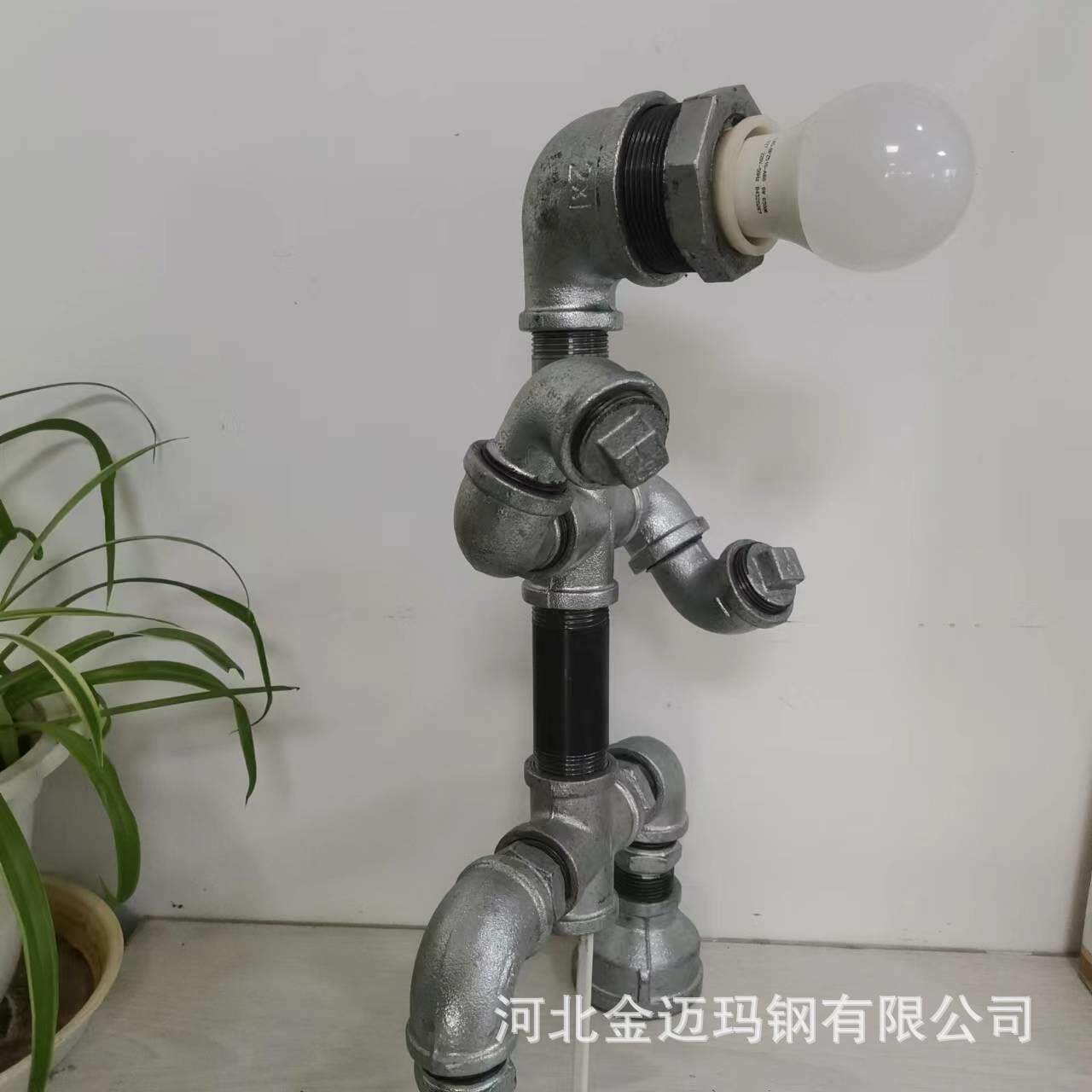 工业风LED充电式机器人台灯卧室书桌办公学习创意装饰台灯