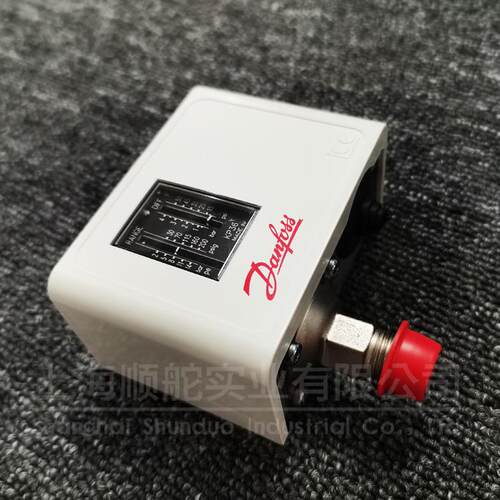 丹佛斯Danfoss压力开关KP36060-1108060-1108912-14bar