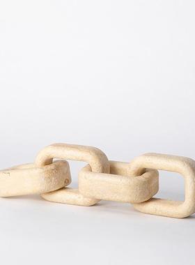 创意连环扣造型摆件创意几何锁链树脂工艺品样板间组合边柜配饰