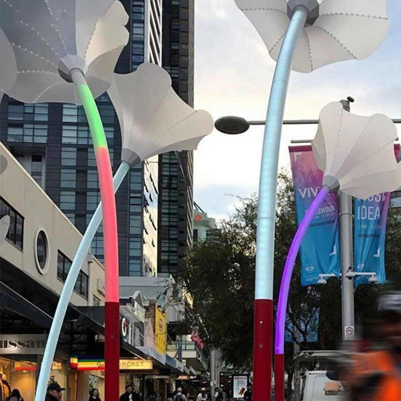 文旅景区美陈喇叭花互动装置灯户外防水定制亮化景观灯广场公园光