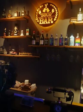 墙上置物架复古实木隔板收纳壁挂一字搁板客厅装饰墙壁酒架厨房架