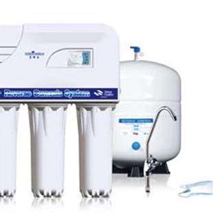 太阳神净水器勇祥来纯水机飞泉型净水器滤芯换芯