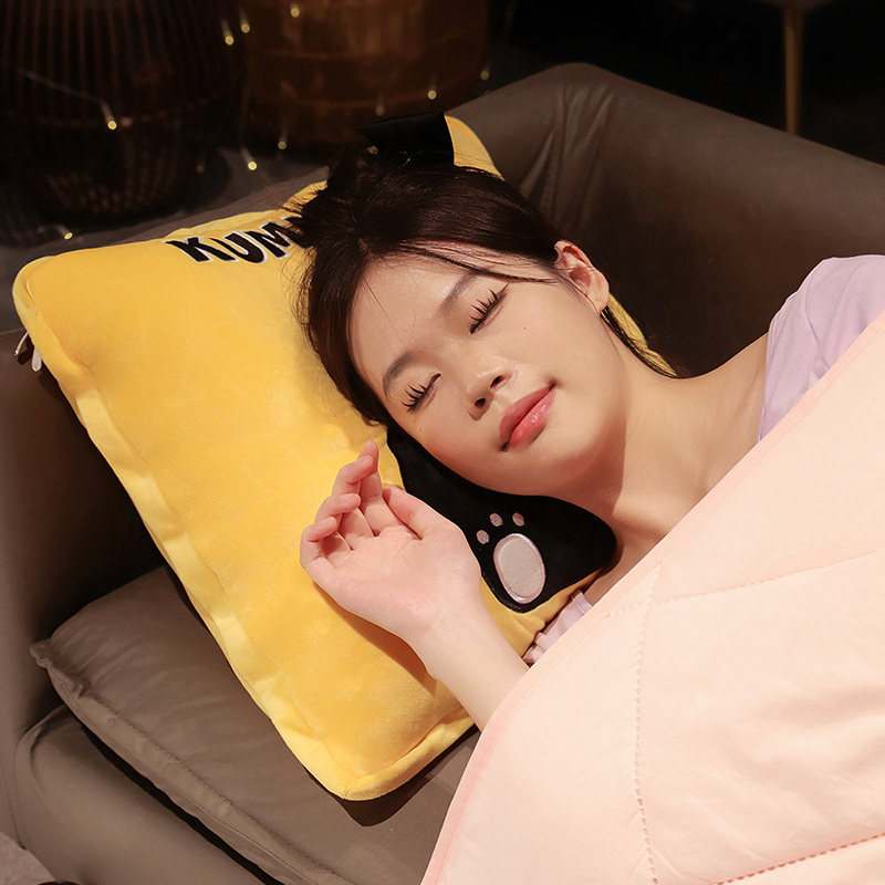 卡通熊本熊夏季天折叠抱枕被子两用办公室午睡空调毯子二合一车载