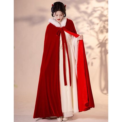 2024年披风汉服女冬季长款古风新娘结婚斗篷加厚加绒保暖红色披肩
