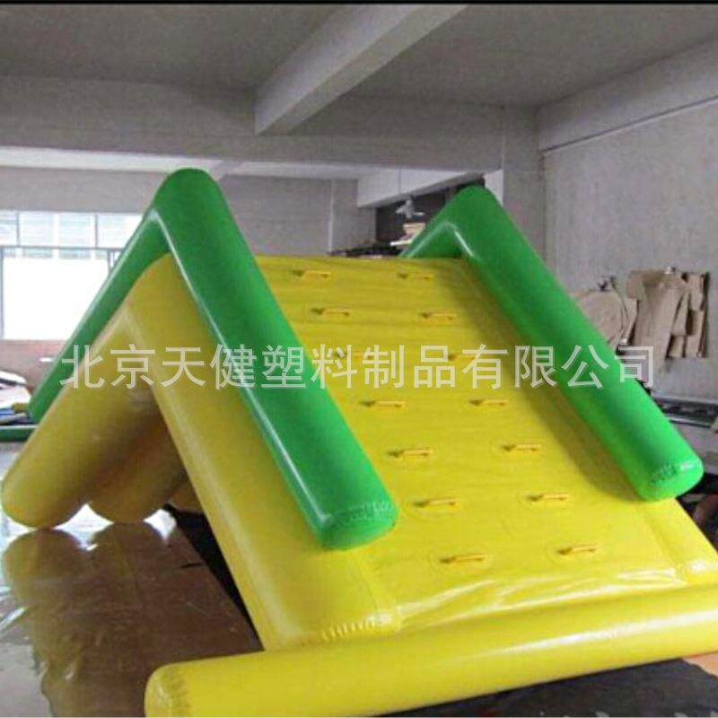 充气水上滑梯水上冲关乐园水上闯关充气道具充气水上游乐设备厂家