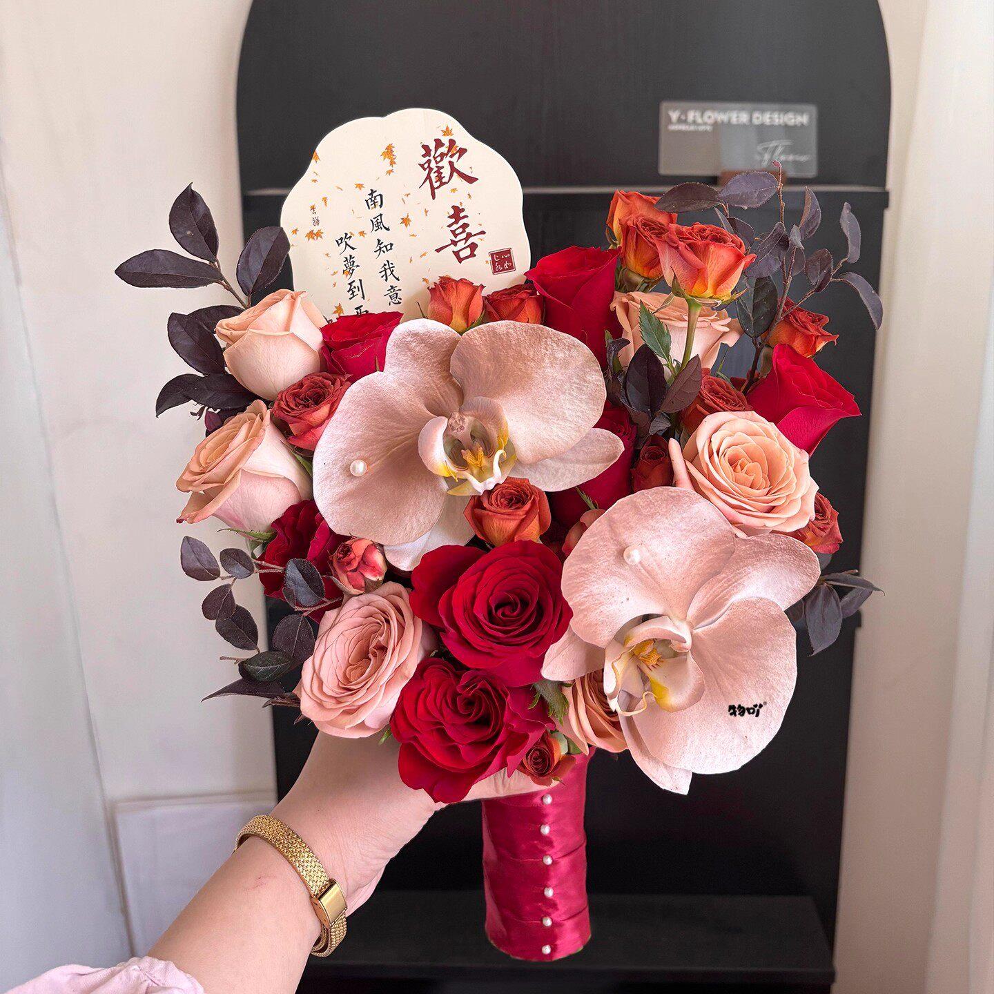 高级浪漫红色系订婚手捧花结婚花束彷真花创意新婚礼物送朋友闺蜜