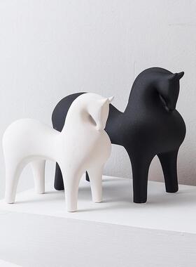 台创意红色马陶瓷摆件展厅样摆板SOJ间酒店前饰品迁新居礼品乔柜