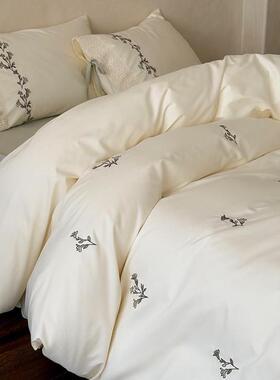 秋冬新品全棉磨毛四件套花卉刺绣镂空边加厚1.2m被套床笠床品白色