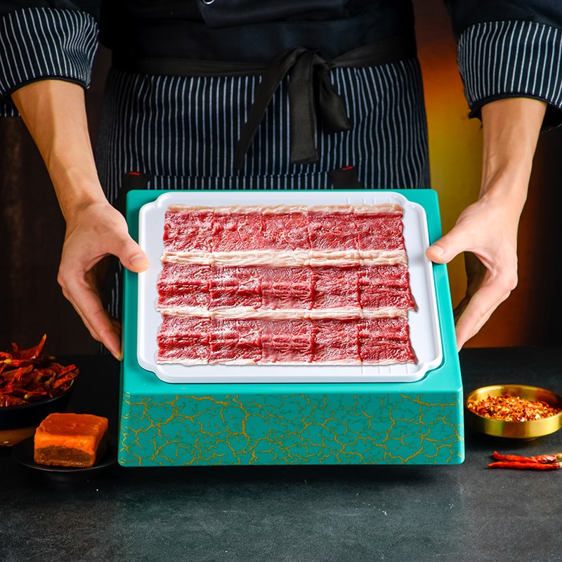 商业创意特色火锅店肥牛羊肉卷特色餐具广受欢迎的矩形手切鲜牛肉