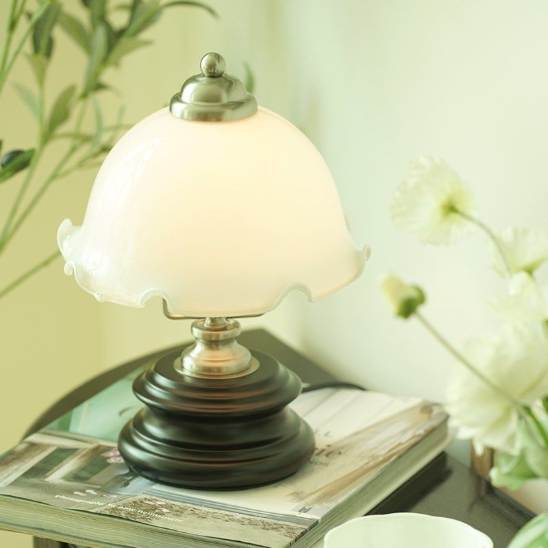 高级感轻奢黑色实木法式复古花苞灯中古玻璃氛围感卧室床头小台灯