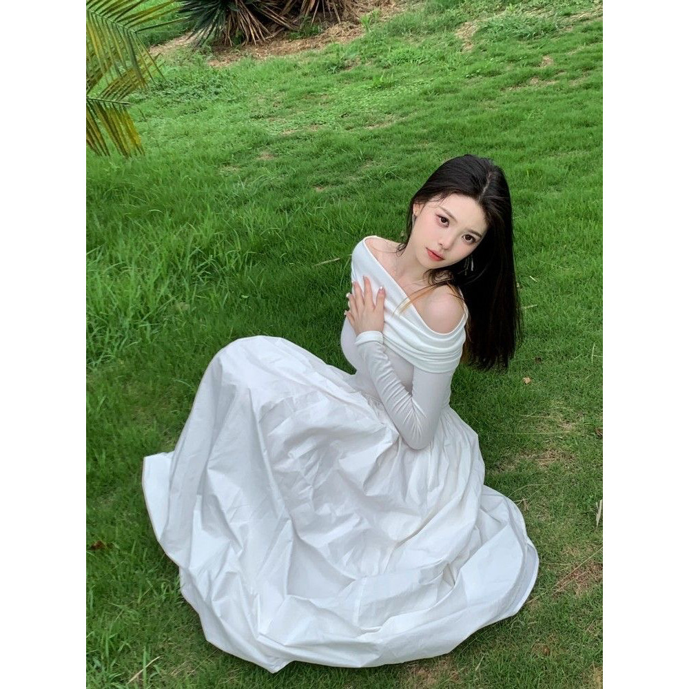 已出货 法式垂坠感白色一字肩针织连衣裙女长袖a字裙高级感2026新