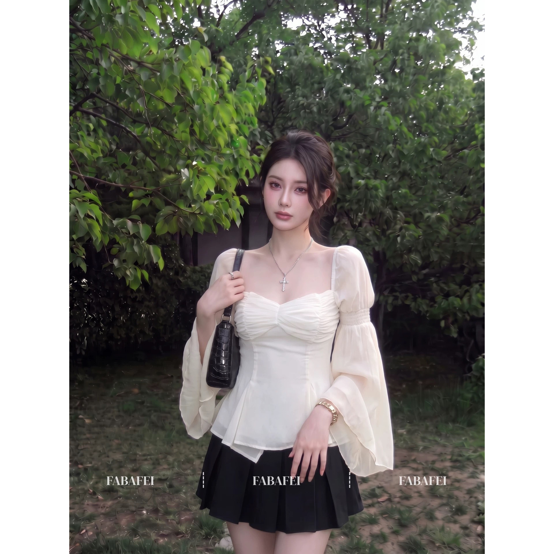 已出货 粉色碎花衬衫女早秋款喇叭长袖方领雪纺衫遮肉下摆上衣