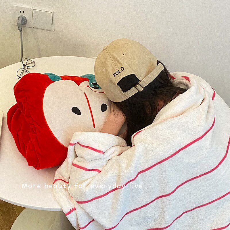 午睡毯抱枕二合一办公室工位午休空调毯子夏季珊瑚绒毛毯沙发盖毯