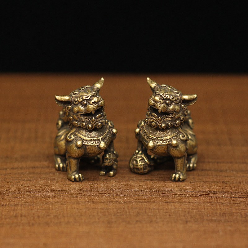 中式复古迷你黄铜狮子一对摆件纯铜北京狮桌面装饰铜宫门狮工艺品