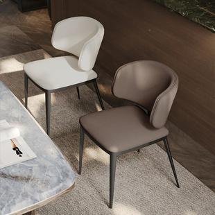 式 餐厅休闲座椅超纤皮GEM耐磨椅 意餐极简简约家用轻奢靠背凳个性