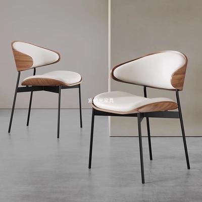 丹梵EMH斯古风餐桌餐椅2025新款奶油系中懒人用艺术年感家伊姆斯