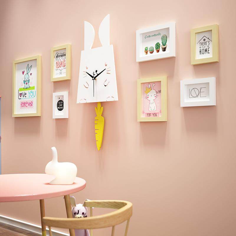小NKE实木_771卡通兔粉照片墙可爱儿童组合2相框白摇摆钟表可换相