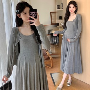洋气孕妇春装连衣裙时尚新款慵懒风大码开衫两件套春秋季裙子套装