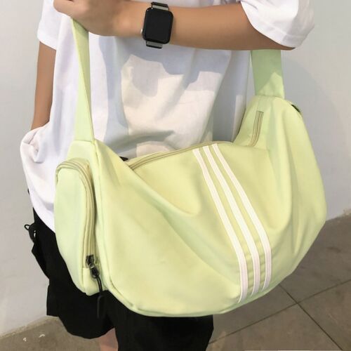 运动游泳瑜伽健身包女休闲轻便收纳斜挎包大容量学生旅行包背包