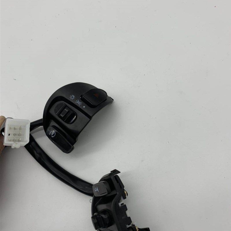 林海F1林海极光三阳四代目飞鹰劲战pp件四代目左右开关电摩电开关