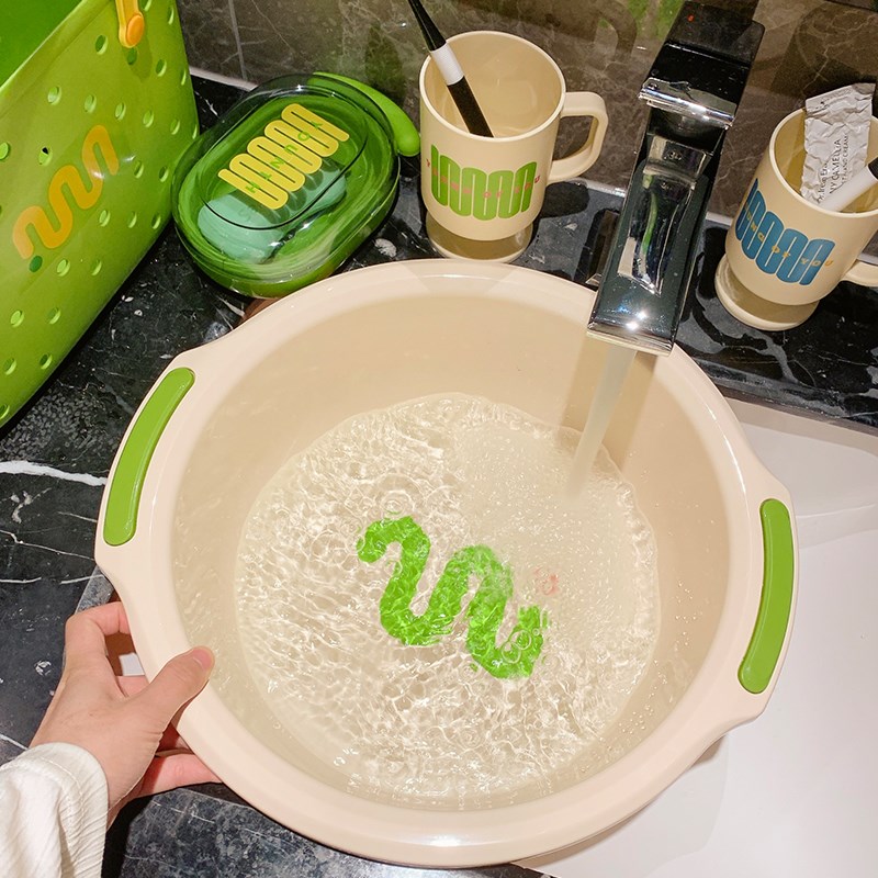 学生宿舍洗漱套装水桶脸盆寝室大学生住校洗澡用品高中生开学桶盆