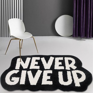 黑白字母Never Up永不放弃簇绒地毯柔软毛绒浴室衣帽间地垫 Give