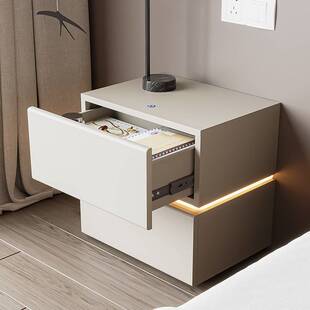 意式极简钢制床头柜带灯一体悬浮式铁艺床边柜主卧室零甲醛储物柜