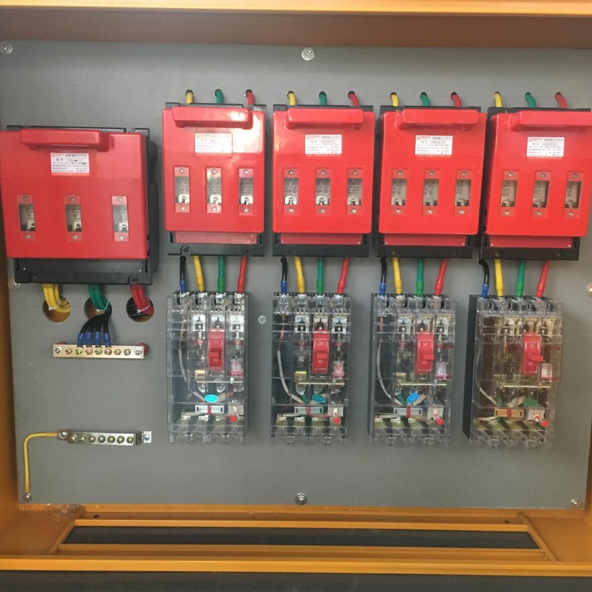 广东东莞厂家批量供应建筑工地临时用电二级配电箱配电箱400A工地