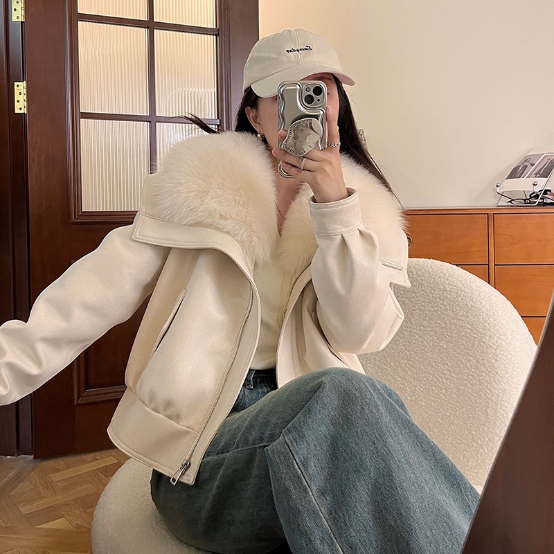 海宁2024冬新款整皮狐狸毛皮草女真毛海军领短款小个子年轻款外套