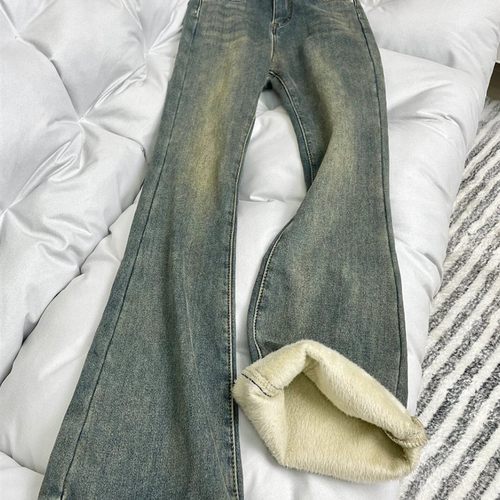 复古蓝加绒加厚直筒牛仔裤女冬大码胖mm高腰弹力遮胯显瘦微喇叭裤