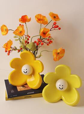 贝汉美可爱ins陶瓷笑脸花客高颜值件玄关厅家居装饰摆乔CND瓶迁礼