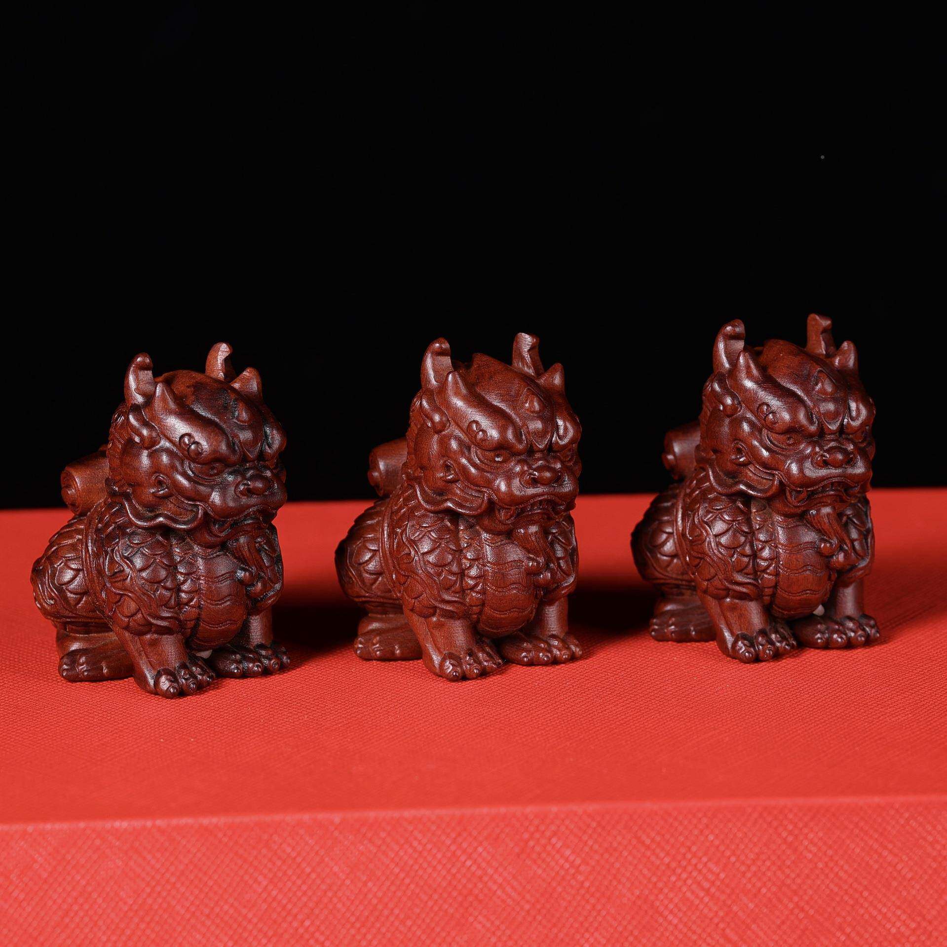 雷木枣木麒麟元车宝击实文玩手把件小摆件木内木质创意752背书造