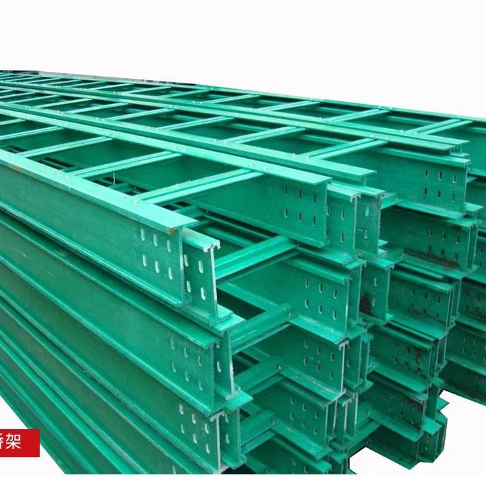 大跨距玻璃钢电缆桥架现货高速通信电缆管箱玻璃钢电缆桥架