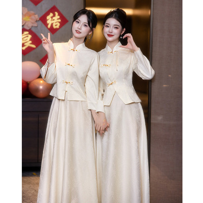 伴娘服中式平时可穿2025新款夏秋香槟色姐妹团旗袍裙订婚礼服长袖