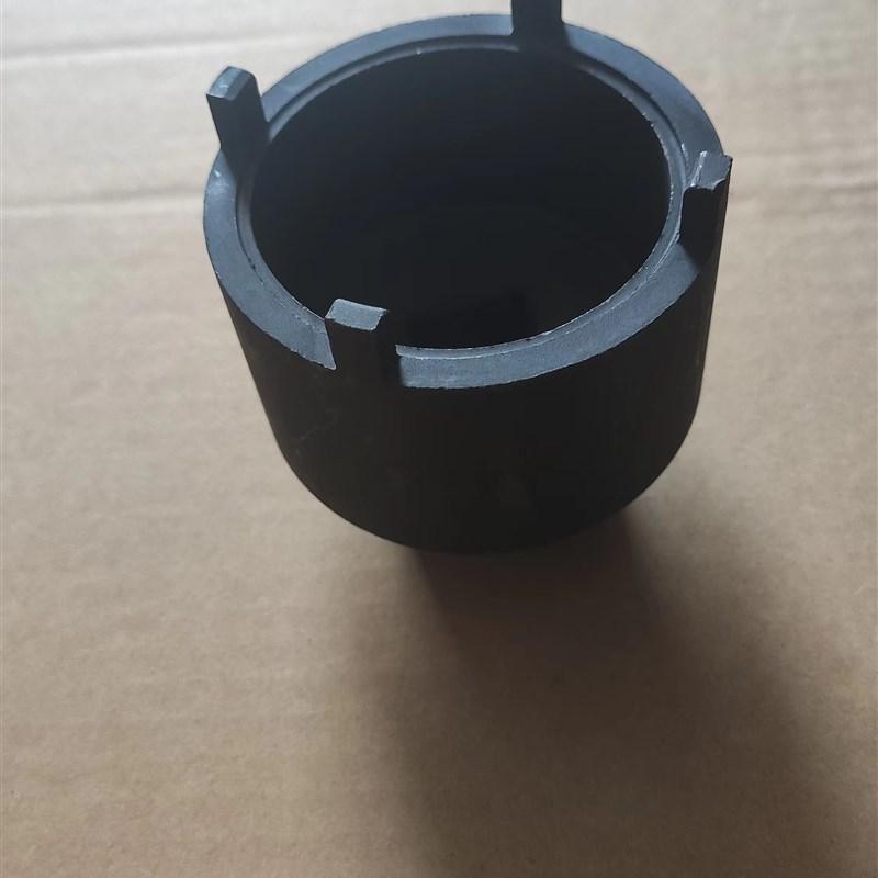 新款依维柯前轮毂轴头转向节螺母拆装扳手轴承专用工具套筒