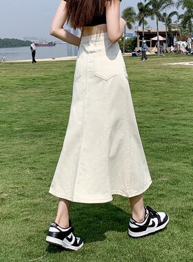 夏季牛仔半身裙女杏色高级感中长款a字包臀大码白色米色高腰半裙