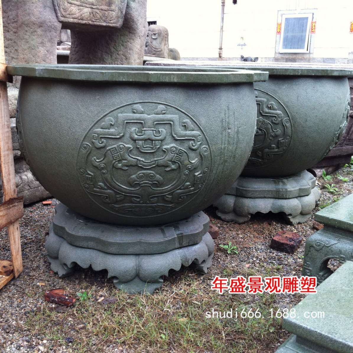 仿古石雕鱼缸水槽 青石雕刻仿古石头花盆 做旧花盆崇武雕刻