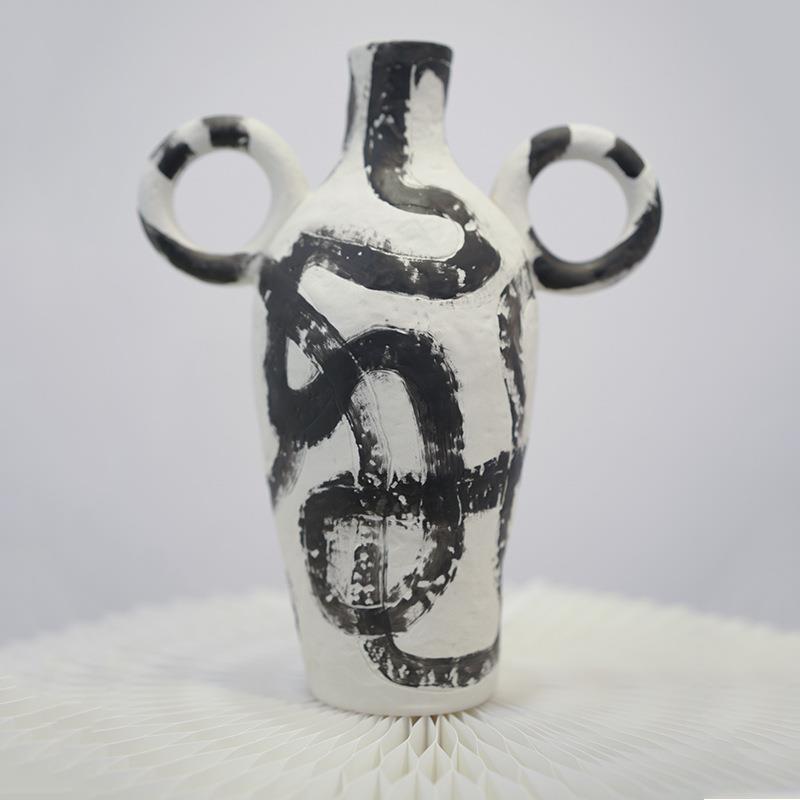 匠形现代风KMC格陶瓷花器扭家曲线条居样板陶间形软装异瓷摆件