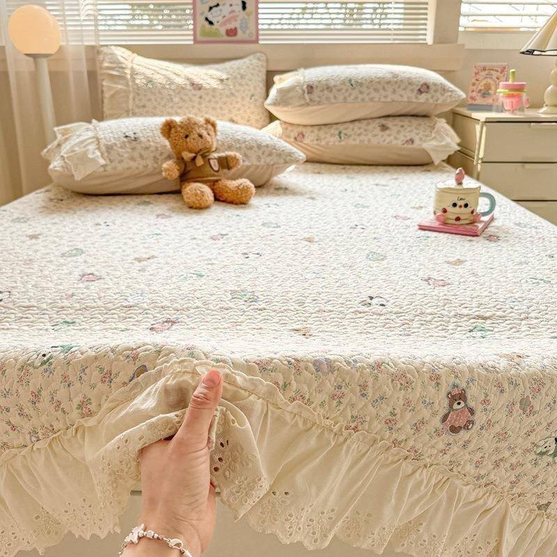 2025新款韩版花边床盖三件套柔软亲肤纯棉多层纱夹棉床单