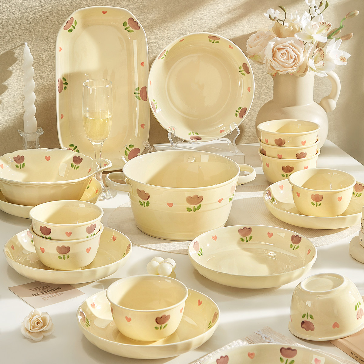 奶油风碗碟套装家用可爱餐具碗盘2024新款清新陶瓷釉下彩碗具碗筷