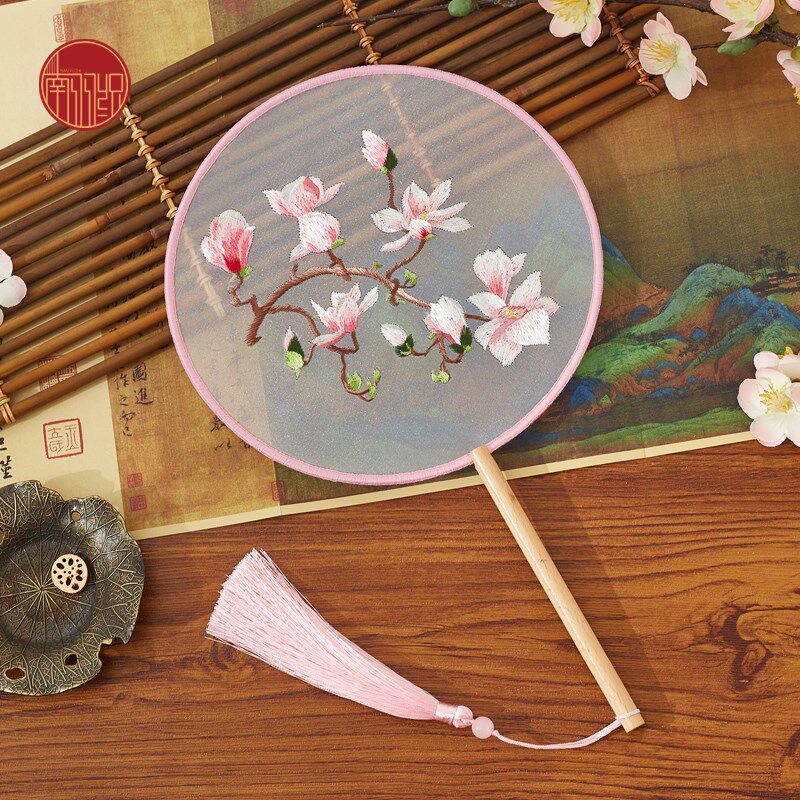 古风玉兰花刺绣粉色团扇双面绣花扇子夏半透长柄舞蹈古装汉服圆扇