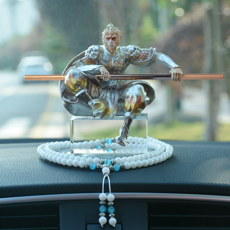 汽车摆件齐天大圣车载饰品孙悟空斗战胜佛车内个性中控台装饰用品