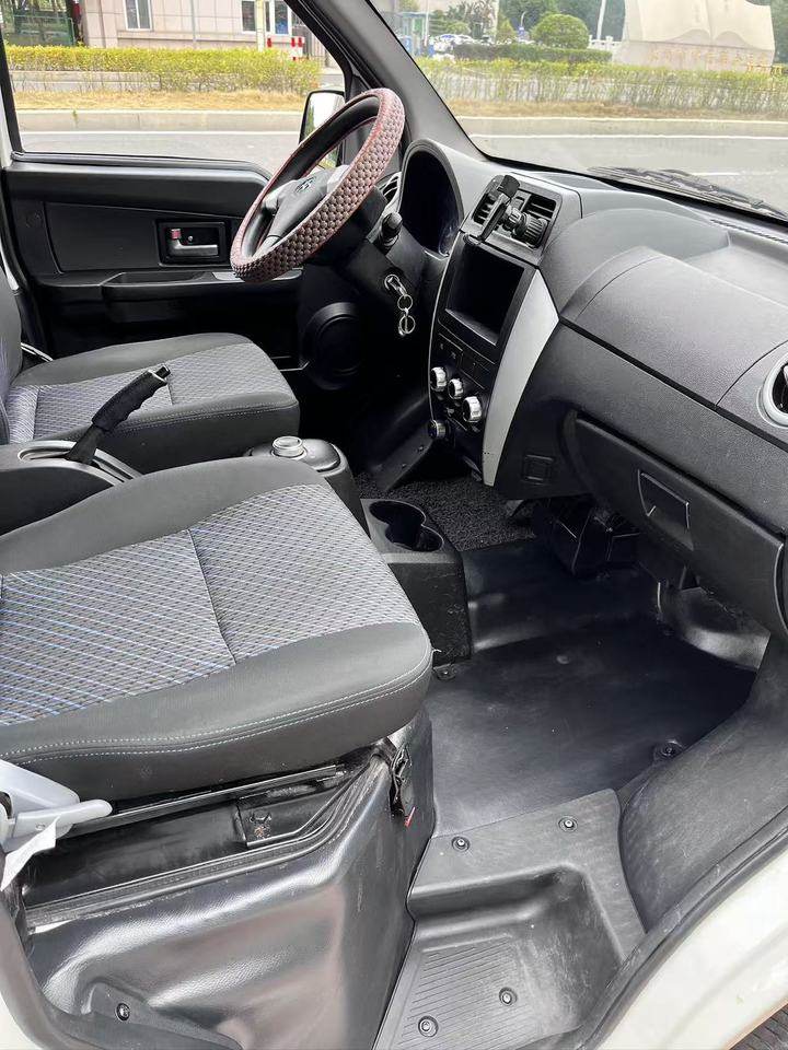 1月6日泉州闽CD35610轻型封闭式货车车辆网络拍卖公告