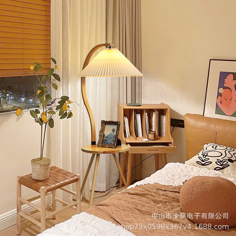 日式复古实木百褶置物落地灯