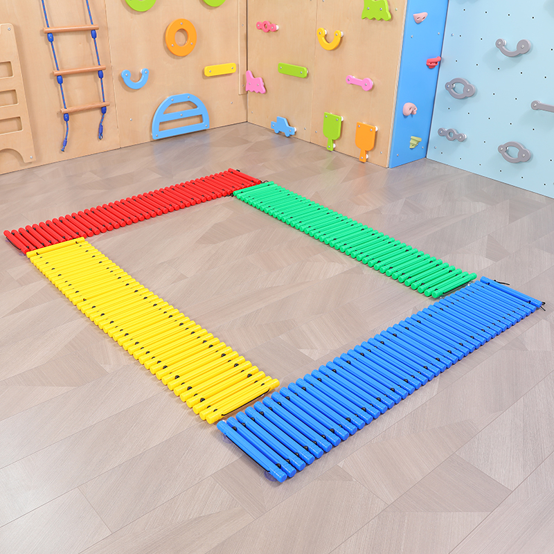 早教感统课训练器材儿童平衡触觉板步道独木桥脚踩平衡木走道