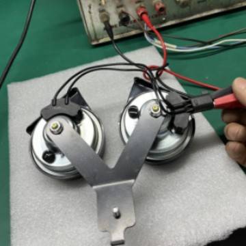 OE号 8C2Z-13832-C 专用蜗牛喇叭带支架 12V/24V超响防水